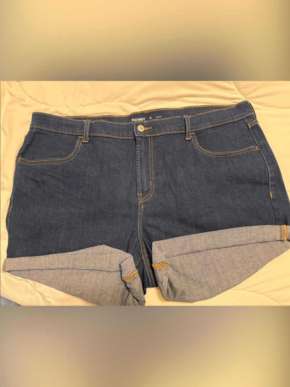 Old Navy Women's Dark Indigo Denim Roll-Cuff Shorts